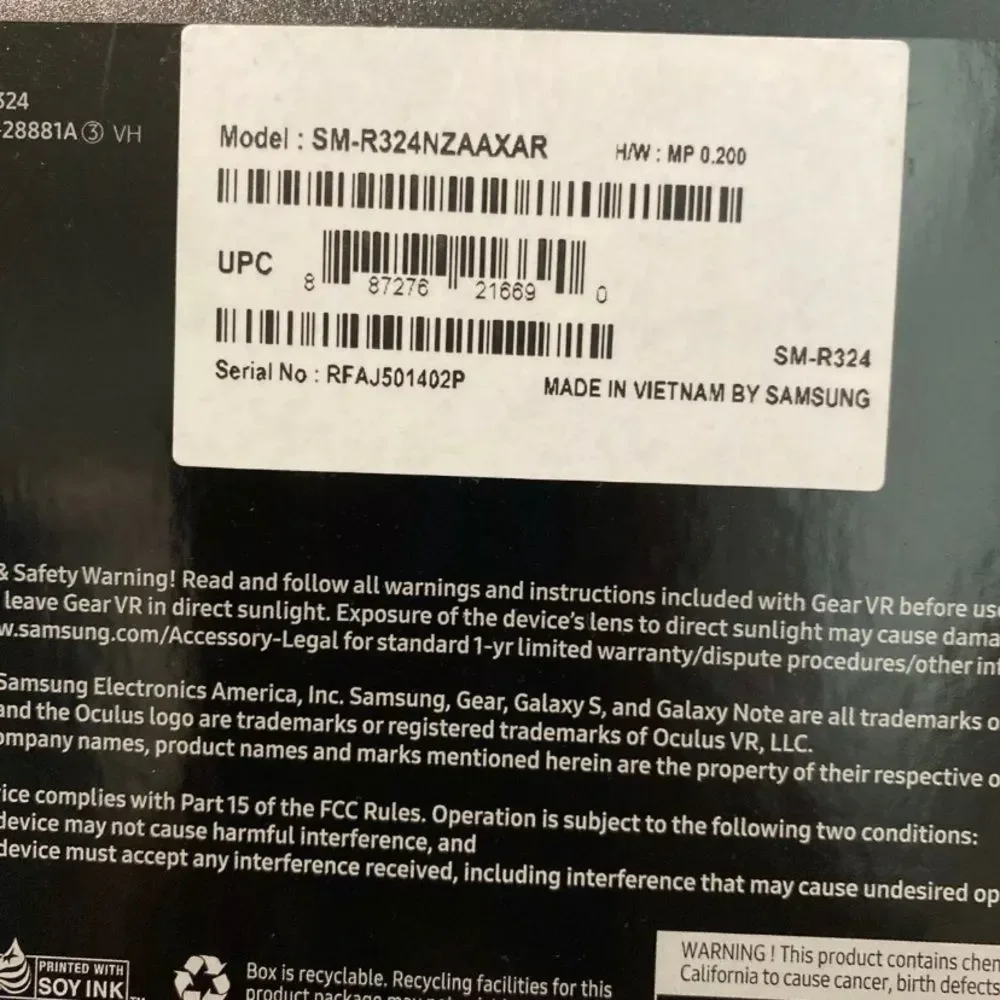 Samsung Gear VR SM-R324 With Controller